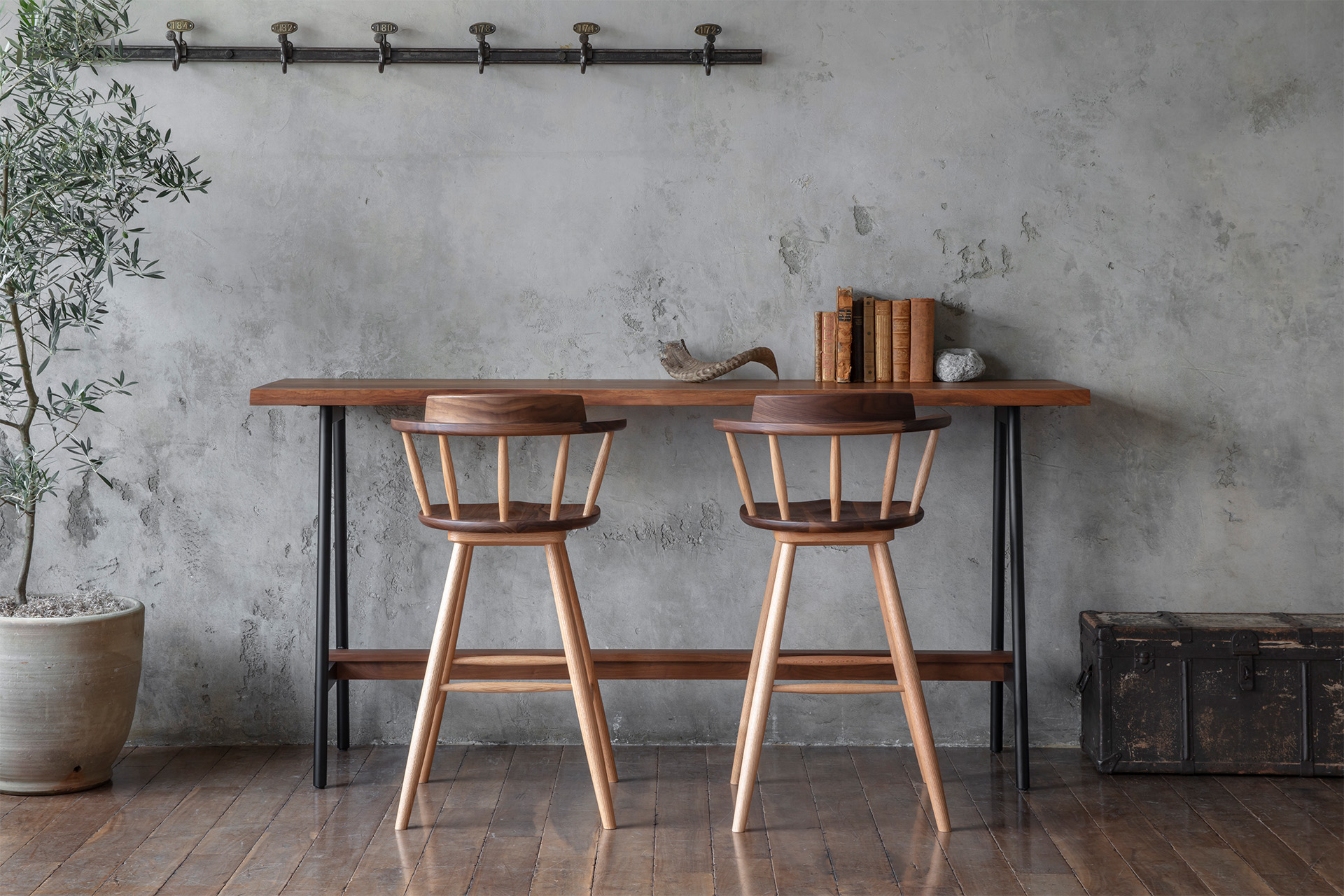 TABLE DT049 (W1200-1350mm)