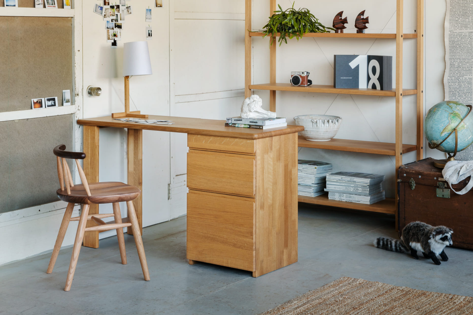 DESK DT502 (W1200-1350mm)を使ったコーディネート