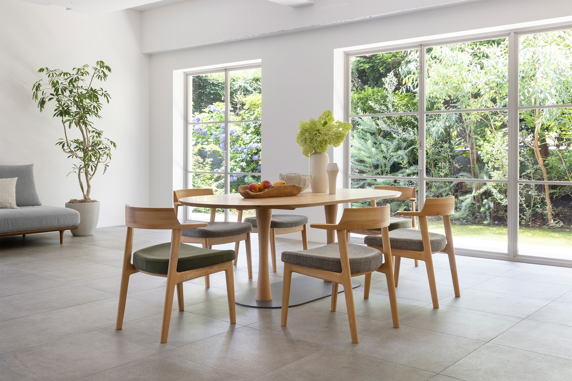 CHAIR KC355-1W