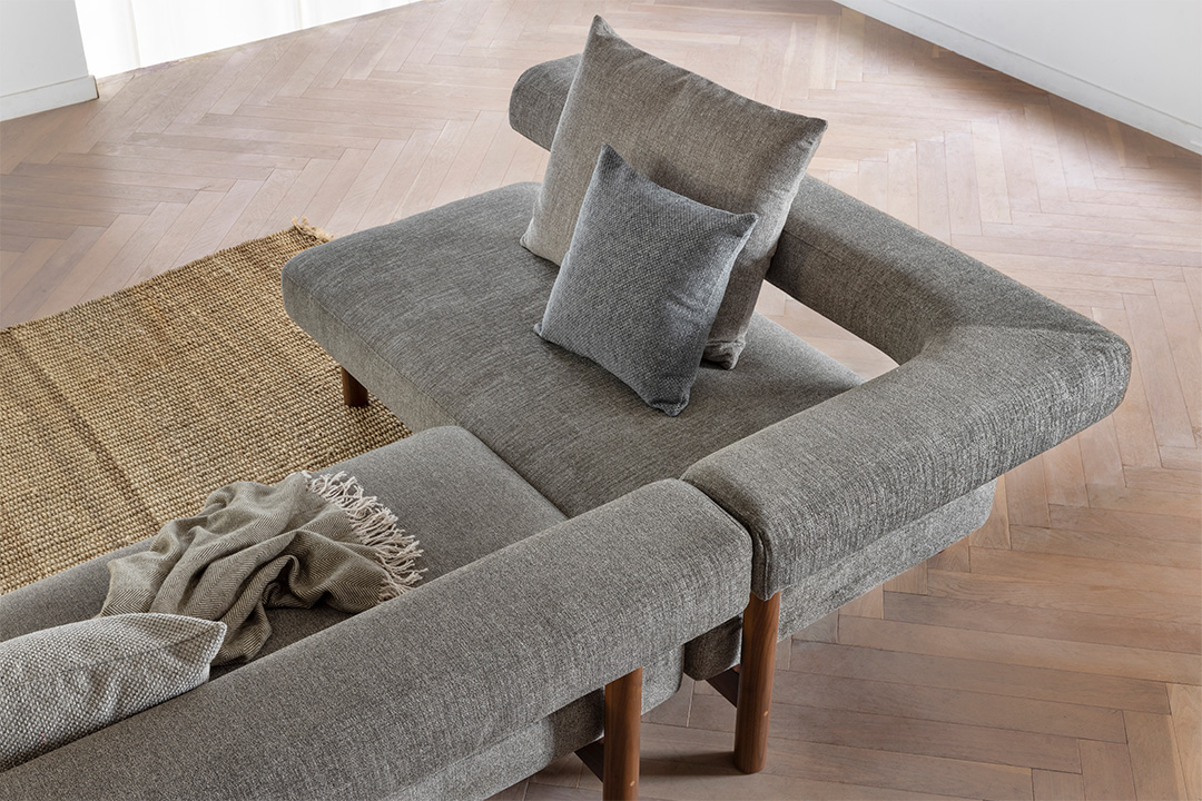 SOFA LC046-R155の機能紹介