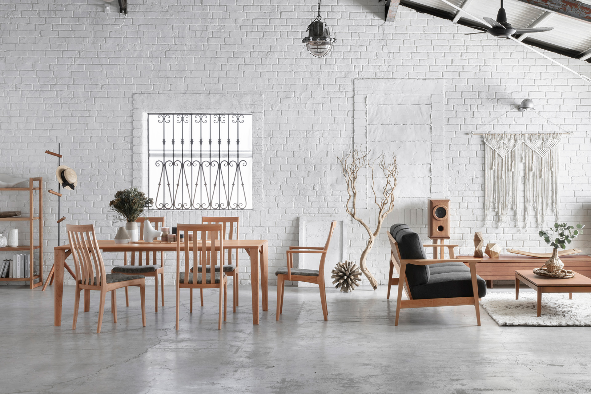 CHAIR DC322-1Wを使ったコーディネート