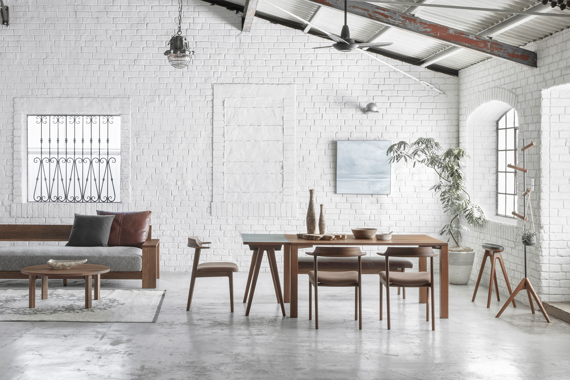 CHAIR DC355-1Wを使ったコーディネート