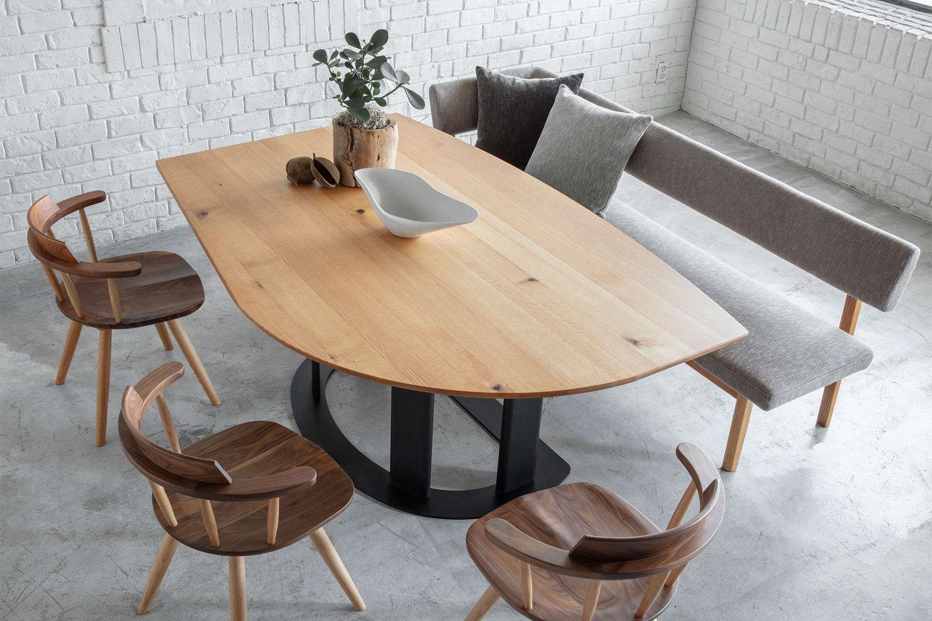 TABLE DT622 (W1500-1800mm)を使ったコーディネート