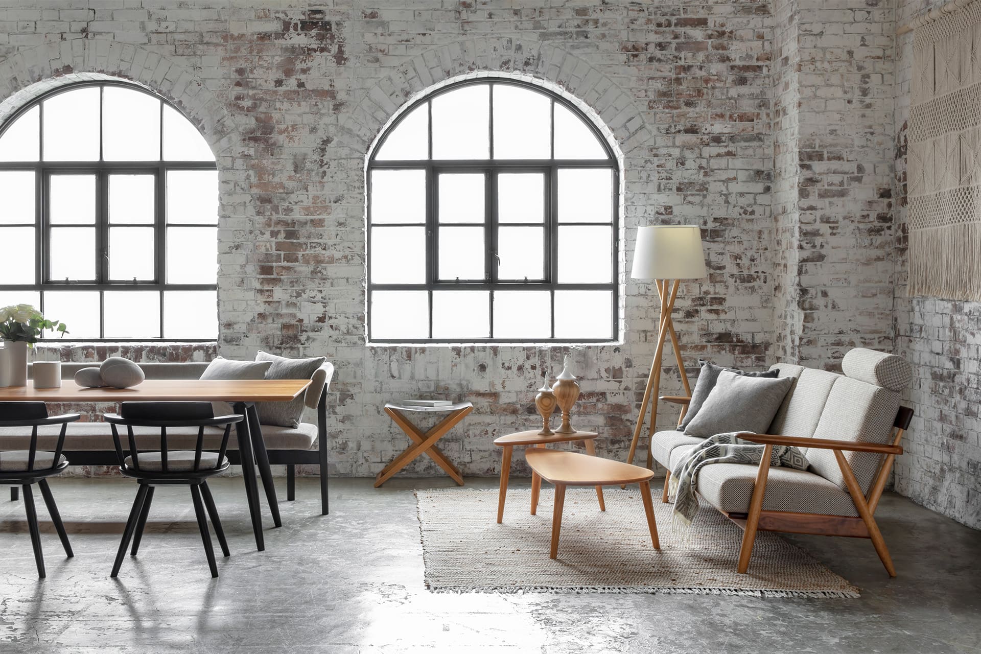 Coordination using LIVING TABLE LT017 W1100